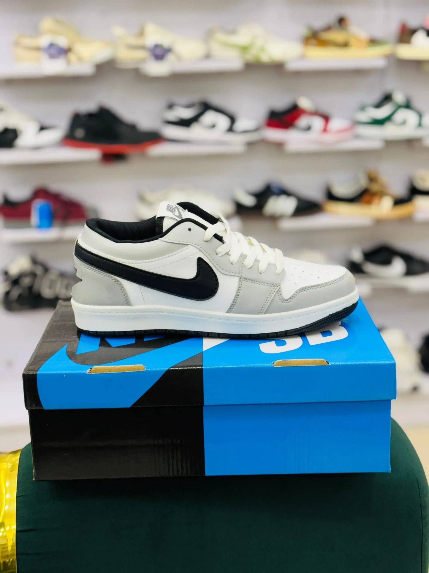 Nike - Dunk Jordan Grey And Black