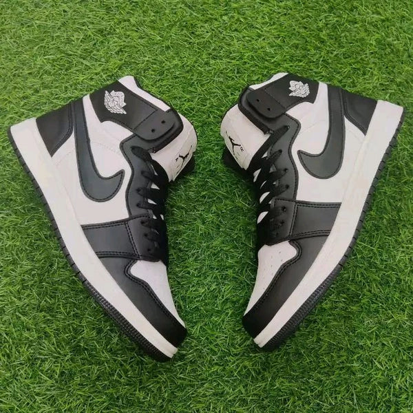 Nike - Air Jordan Panda