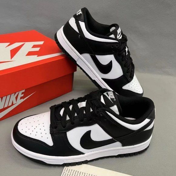 Nike - Dunk Panda