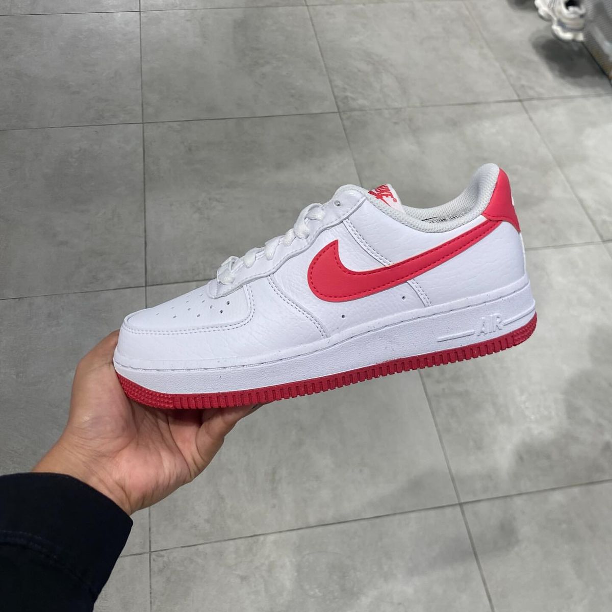 Nike - AF1 Red And White