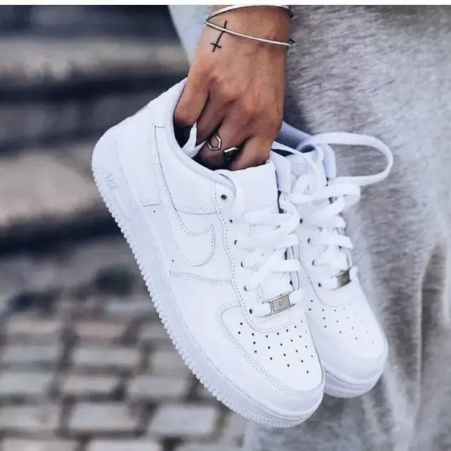 Nike - AF1 Triple White
