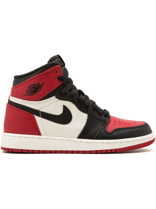 Nike - Air Jordan Red And Black