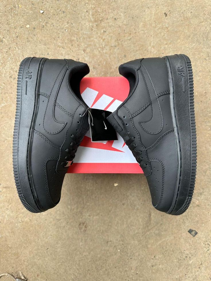 Nike - AF1 Full Black