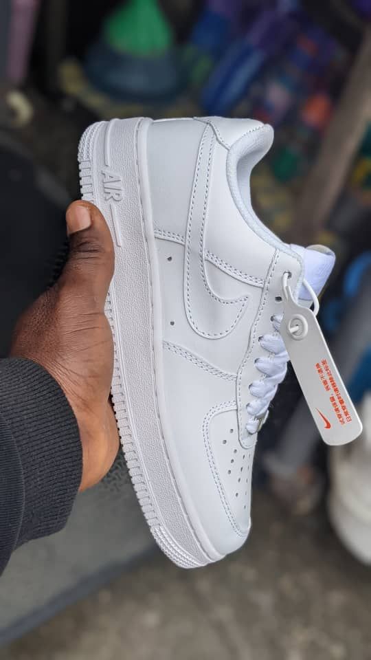 Nike - AF1 WHITE