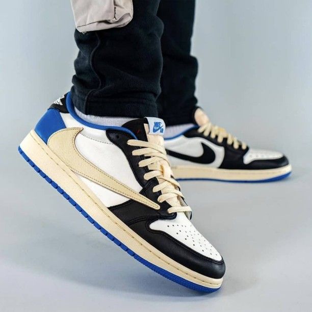 Nike - Travis Scott "Fragment Blue"