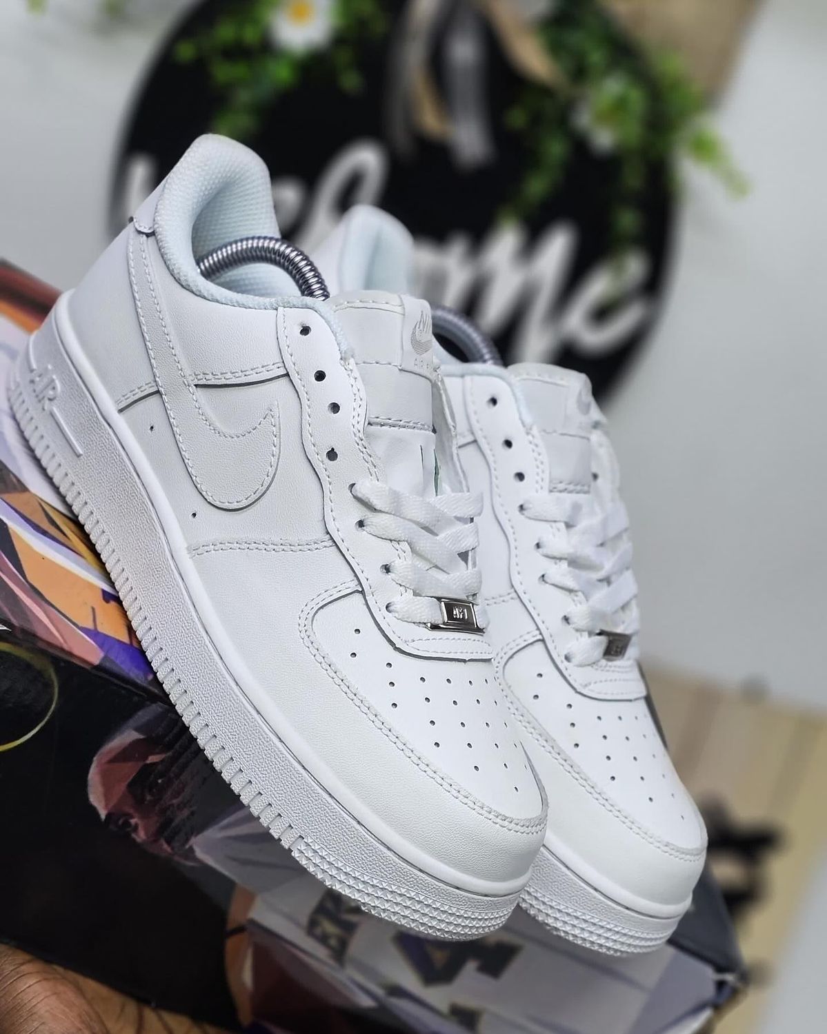Nike - AF1 WHITE