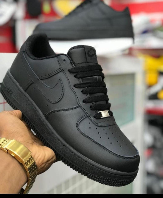 Nike - AF1 BLACK