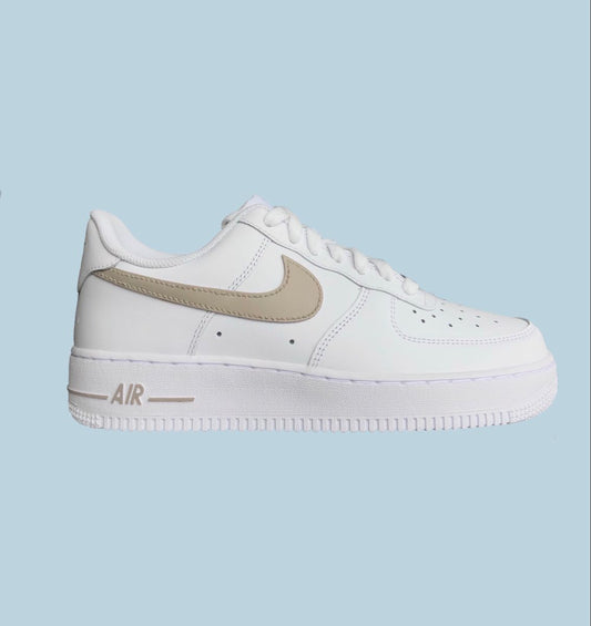 Nike - Dunk White And Skin