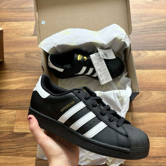 Adidas - Superstar Black